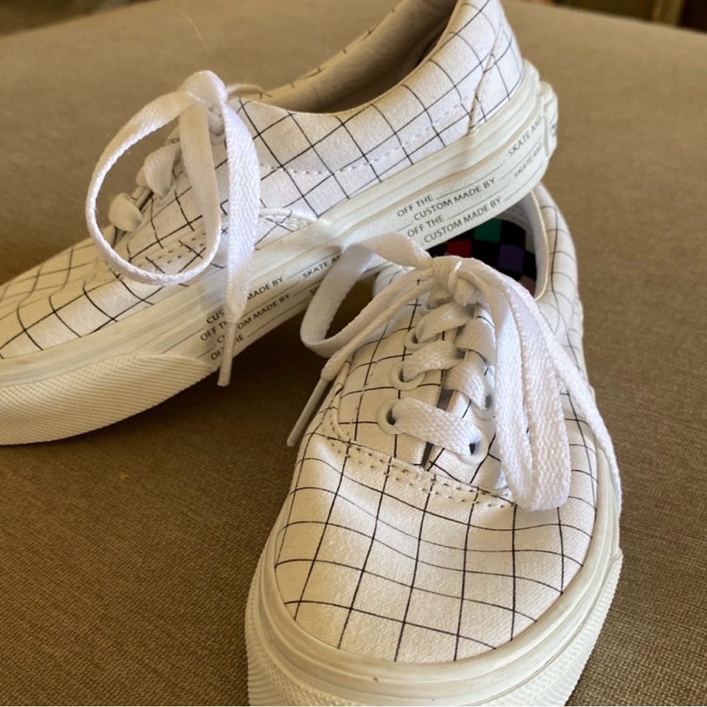 NWOB Vans Customizable White Grid Pattern Sneakers - image 2